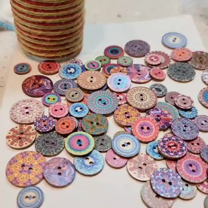 100pcs Round Vintage Buttons for Crafting Projects
